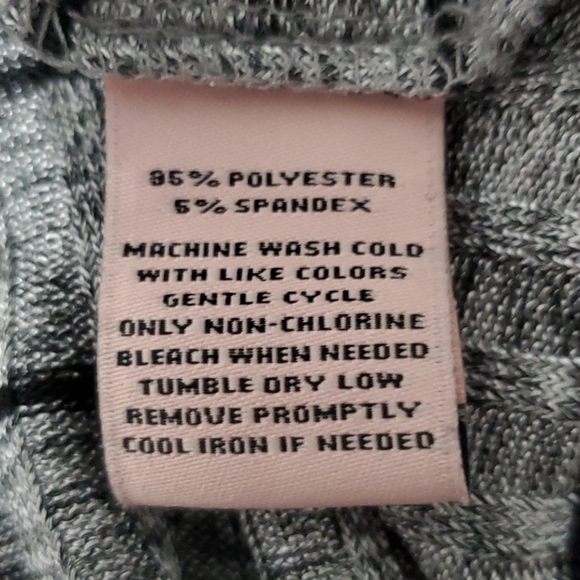 Juicy Couture Off The Shoulder Blouse - Picture 7 of 9